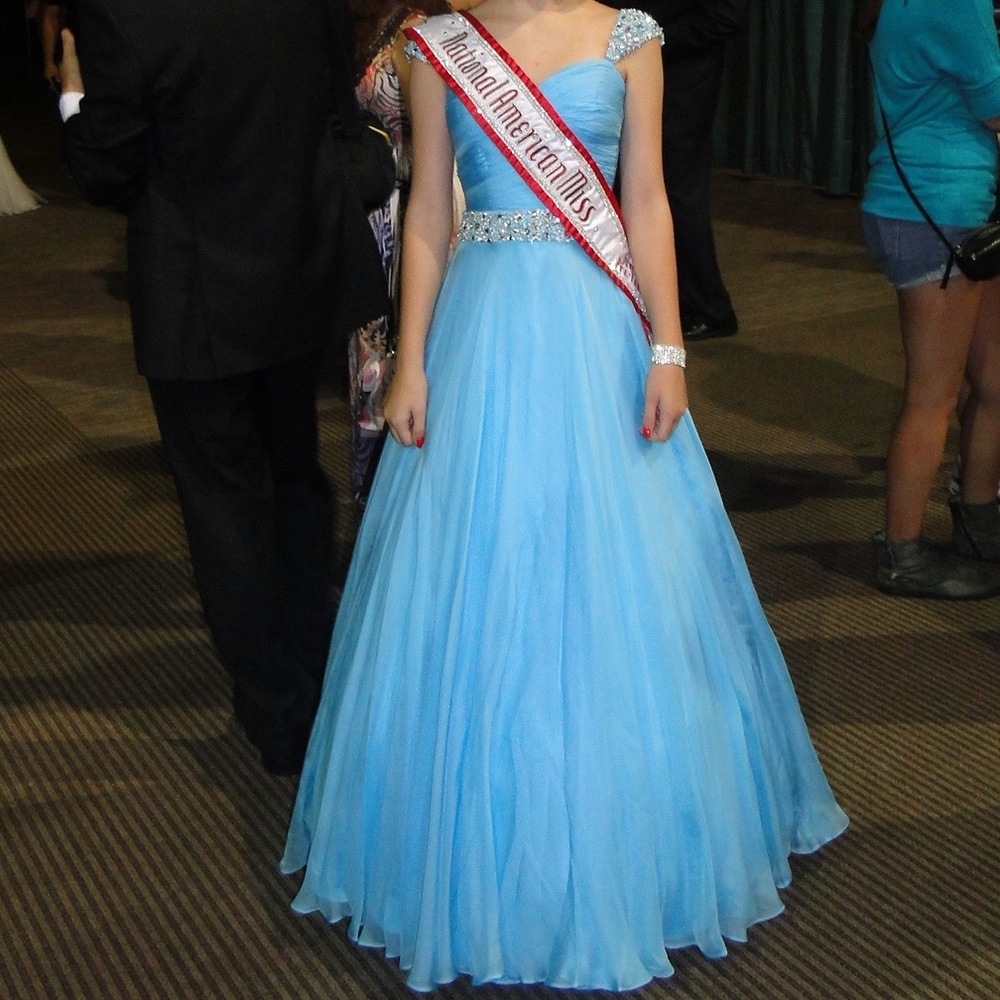 Sherri Hill blue chiffon dress!